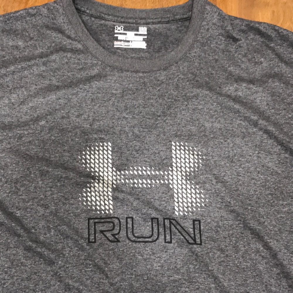 Under Armour T-Shirt - Picture 2 of 4
